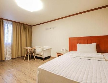 Yangji Park Hotel Changwon Buitenkant foto