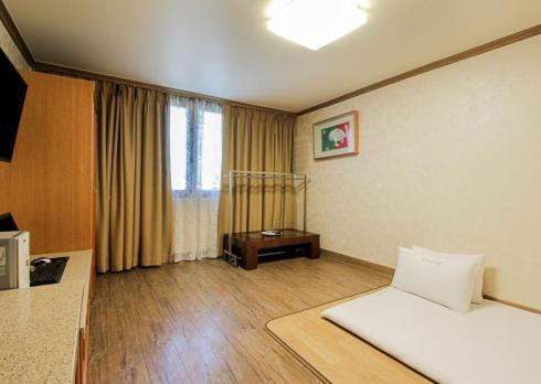 Yangji Park Hotel Changwon Buitenkant foto