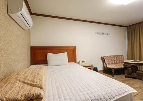 Yangji Park Hotel Changwon Buitenkant foto
